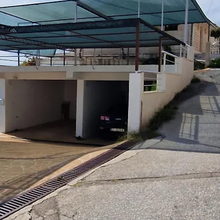Seaside With A Swimming Pool - Omis - 23884 Pisak